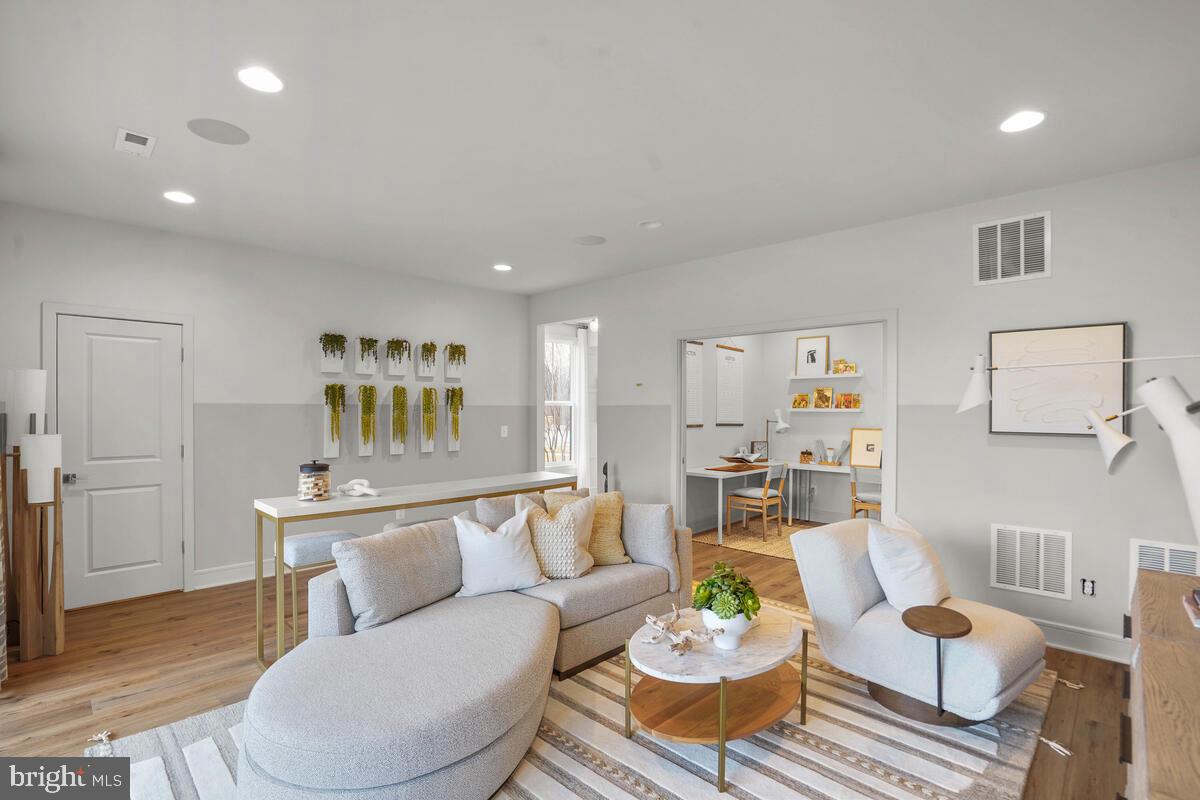 43435 Farringdon Square Ashburn, VA 20148 - Photo 8 of 39