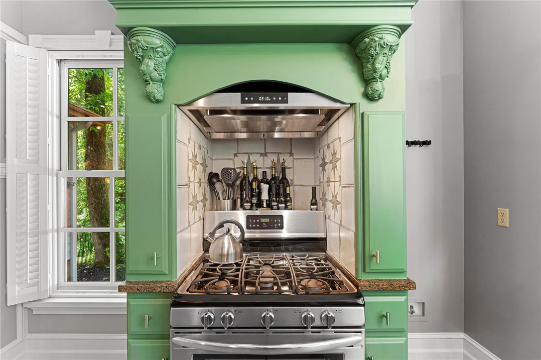 112 Water Falls Road Sunset, SC 29685 - Photo 13 of 50 Gas stove in kitchen