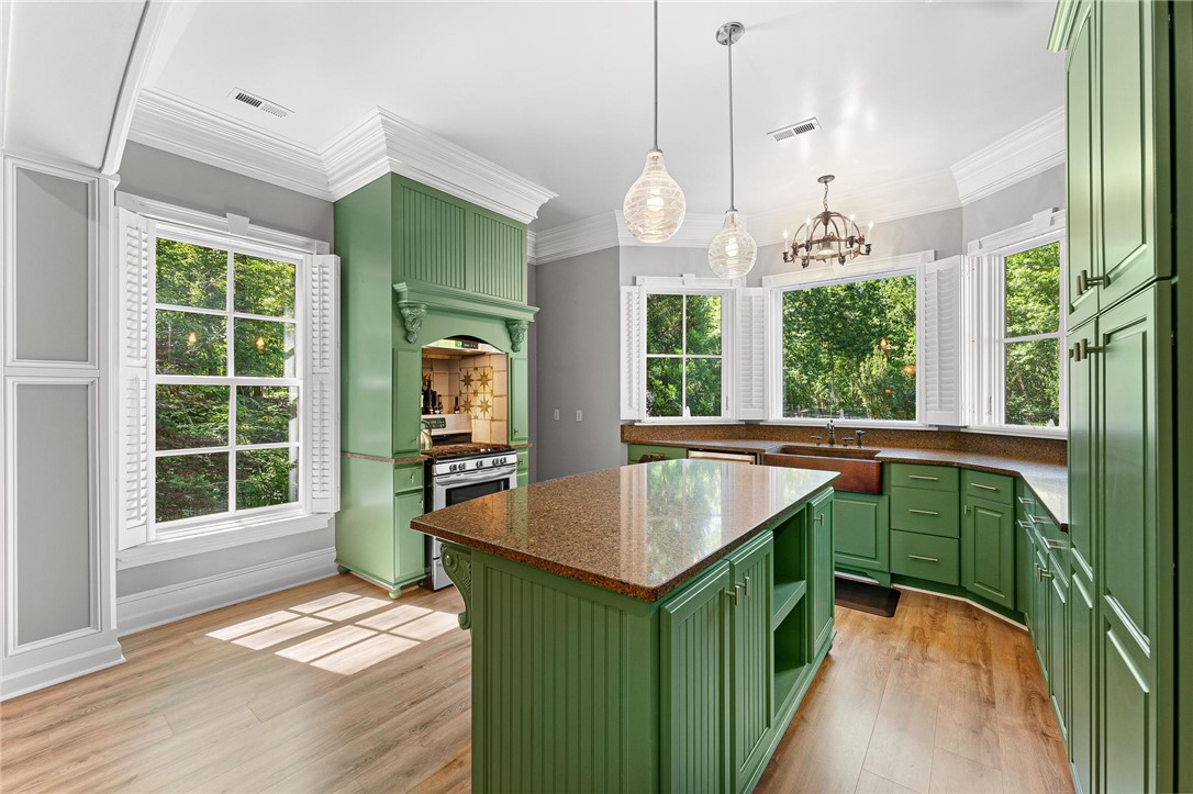 112 Water Falls Road Sunset, SC 29685 - Photo 14 of 50 kitchen