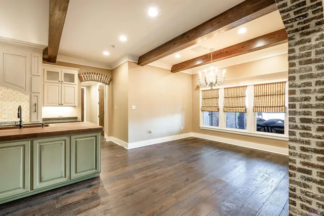 $739,000 | 137 Godchaux Drive, Thibodaux, LA 70301