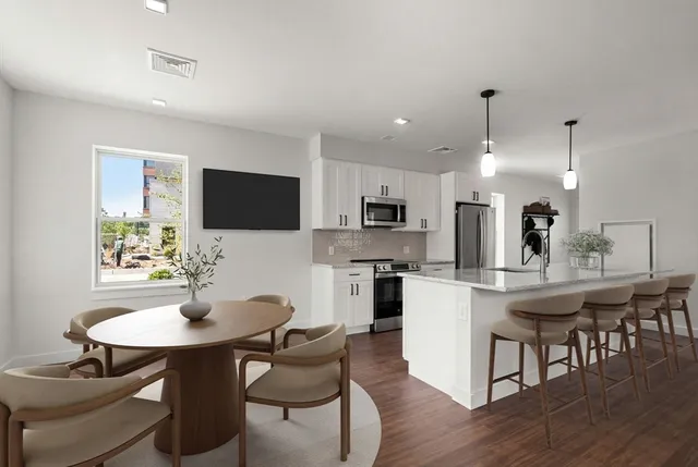 $899,000 | 3 A Wilson Street, Unit 3A, Natick, MA 01760