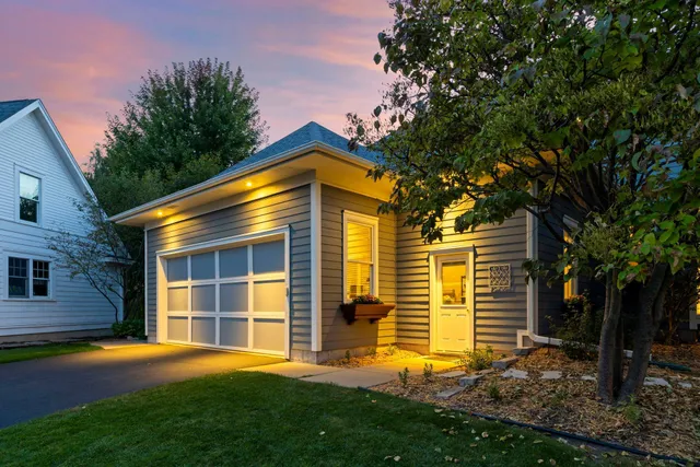 $575,000 | 14108 Jardin Avenue, Hugo, MN 55038