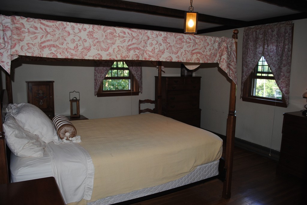 28 Coolidge Road Milford, MA 01757 - Photo 14 of 25 Gallery Image 14