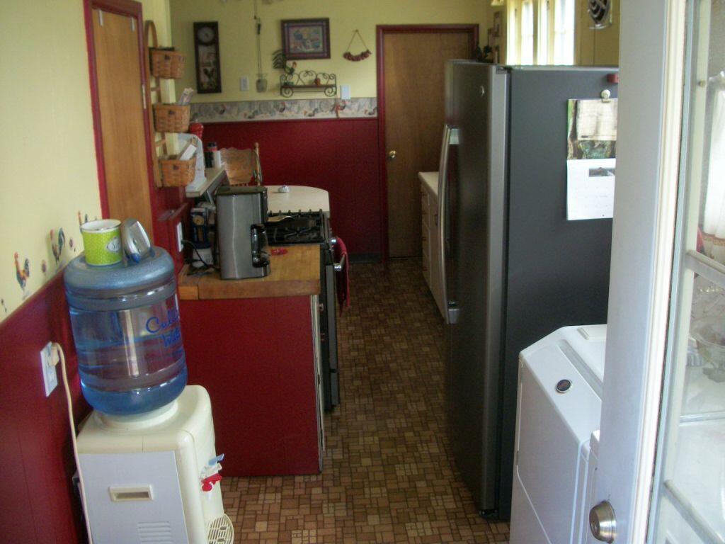 703 East Chicago Road Sturgis, MI 49091 - Photo 8 of 30 1T8