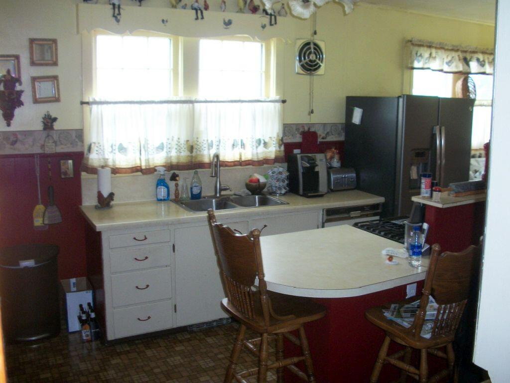 703 East Chicago Road Sturgis, MI 49091 - Photo 10 of 30 1T10