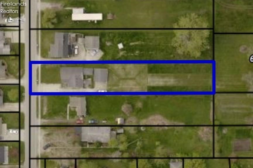 627 Everett Road Fremont, OH 43420 - Photo 3 of 18 Gallery Image 3