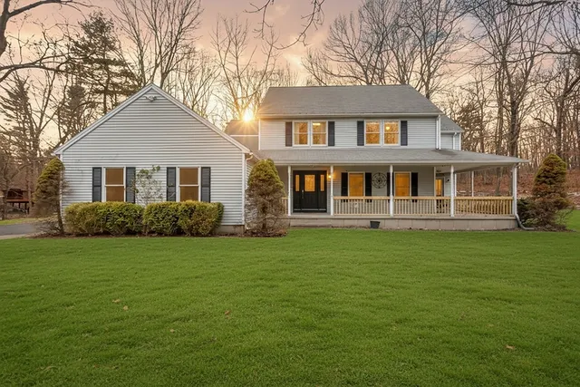 $550,000 | 10 Beauregard Terrace, West Springfield, MA 01089