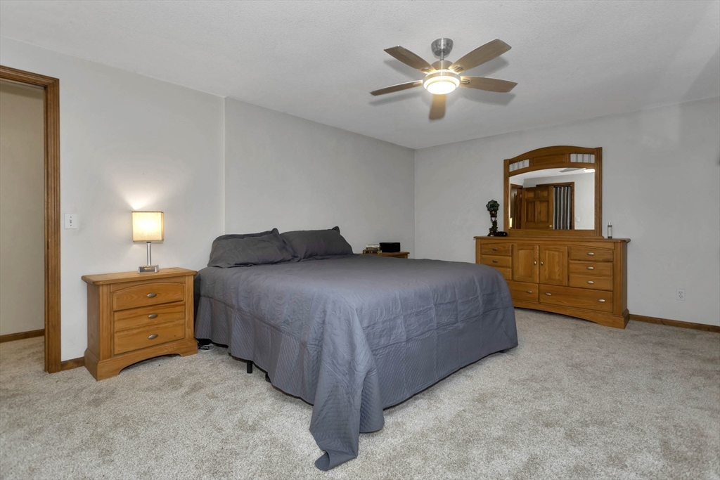 10 Beauregard Terrace West Springfield, MA 01089 - Photo 19 of 41