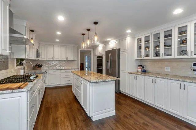 $550,000 | 10 Beauregard Terrace, West Springfield, MA 01089