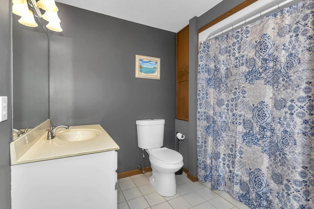 10 Beauregard Terrace West Springfield, MA 01089 - Photo 25 of 41