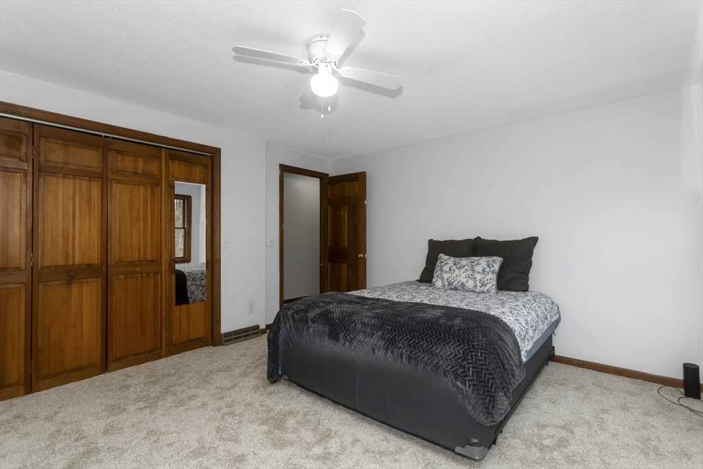 10 Beauregard Terrace West Springfield, MA 01089 - Photo 26 of 41