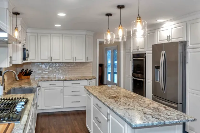 $550,000 | 10 Beauregard Terrace, West Springfield, MA 01089