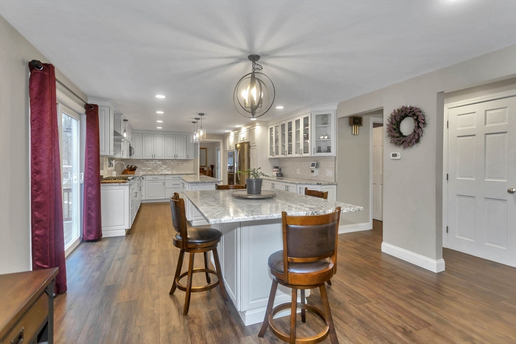 10 Beauregard Terrace West Springfield, MA 01089 - Photo 8 of 41