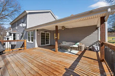 $675,000 | 525 Ballas Park Drive, St. Louis, MO 63122