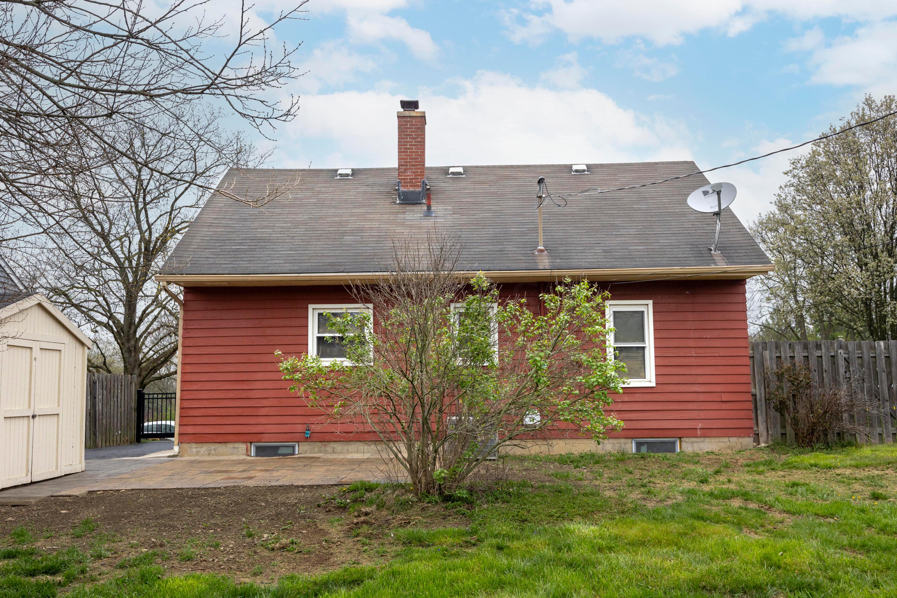 2695 Edgevale Road Columbus, OH 43221 - Photo 45 of 52 Rear View