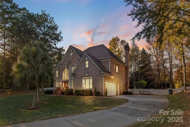 $1,250,000 | 6041 Bluebird Hill Lane, Matthews, NC 28104