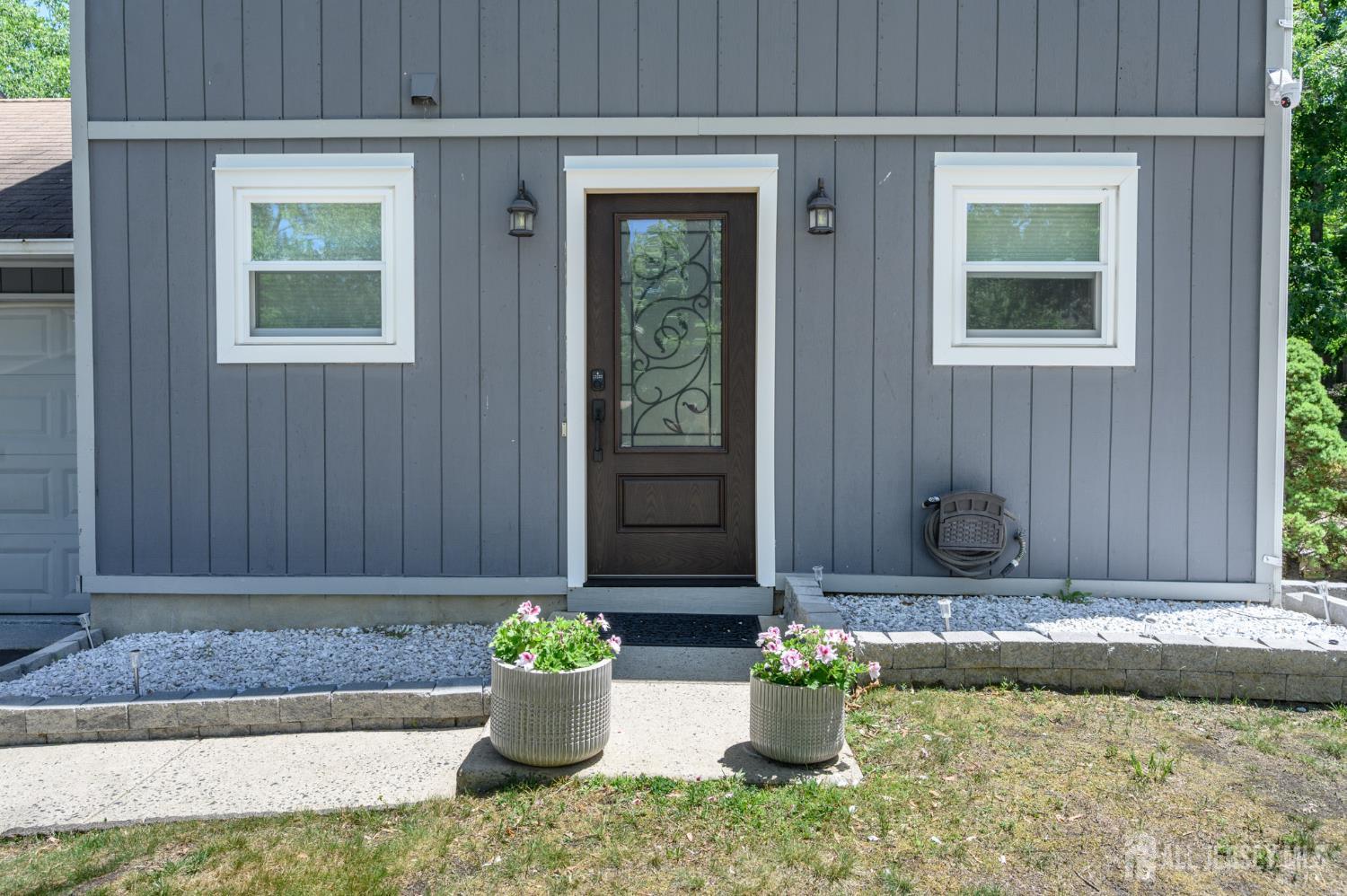 16 Finch Road Howell, NJ 07731 - Photo 2 of 35