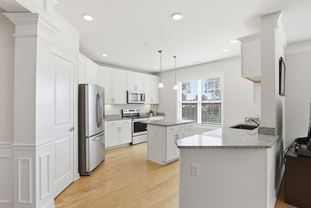 2 Francis Drive, Unit 213 Andover, MA 01810 - Photo 1 of 36