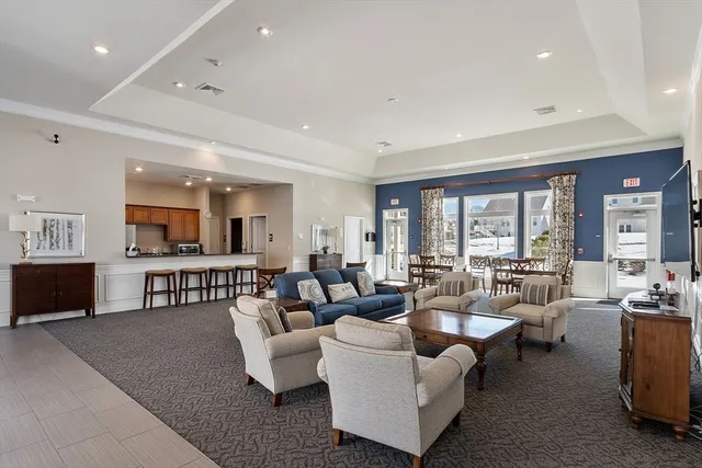 $624,900 | 2 Francis Drive, Unit 213, Andover, MA 01810