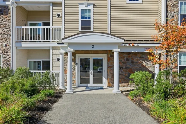 $624,900 | 2 Francis Drive, Unit 213, Andover, MA 01810