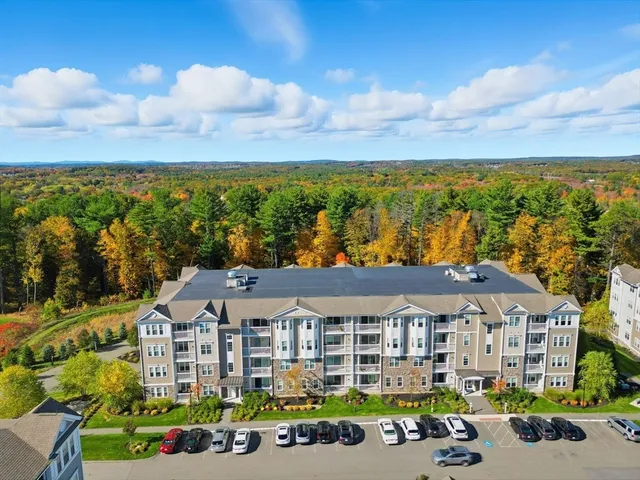 $624,900 | 2 Francis Drive, Unit 213, Andover, MA 01810