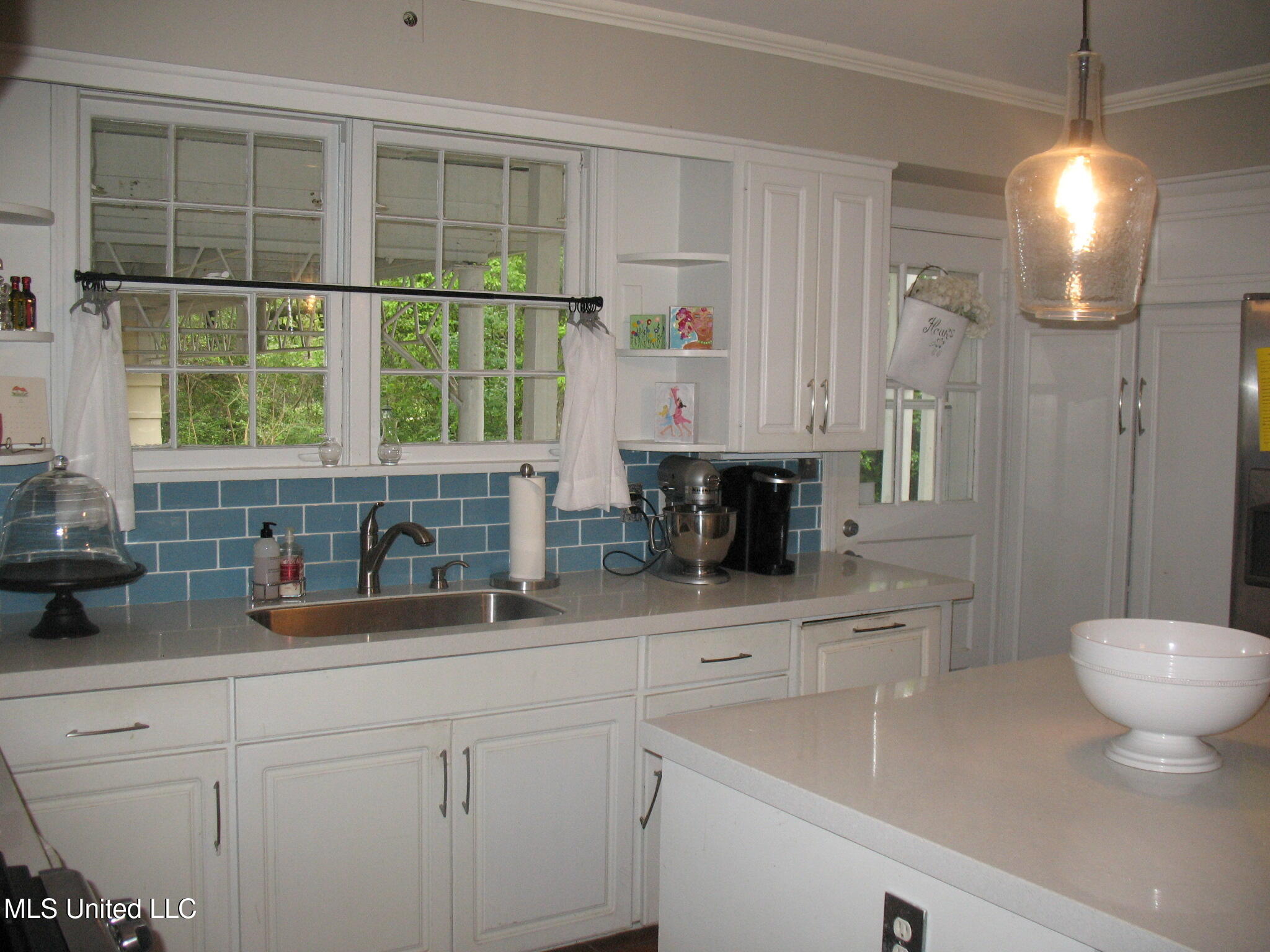 4125 Robin Drive Jackson, MS 39206 - Photo 12 of 41 690C4D0B-713A-459B-9C92-3FC0DC1CDD2B