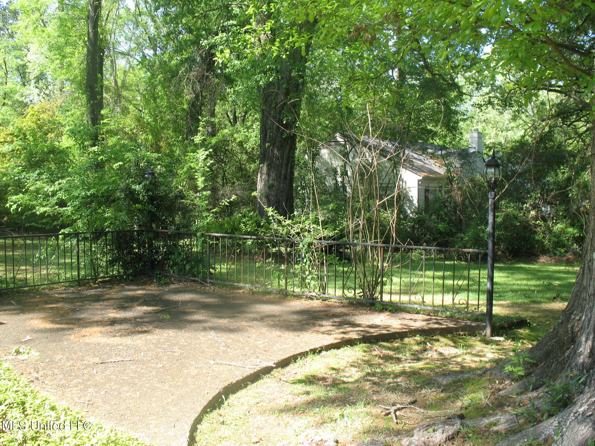 4125 Robin Drive Jackson, MS 39206 - Photo 40 of 41 5D29FFF3-E34B-49D8-B144-7F78E0312B5E