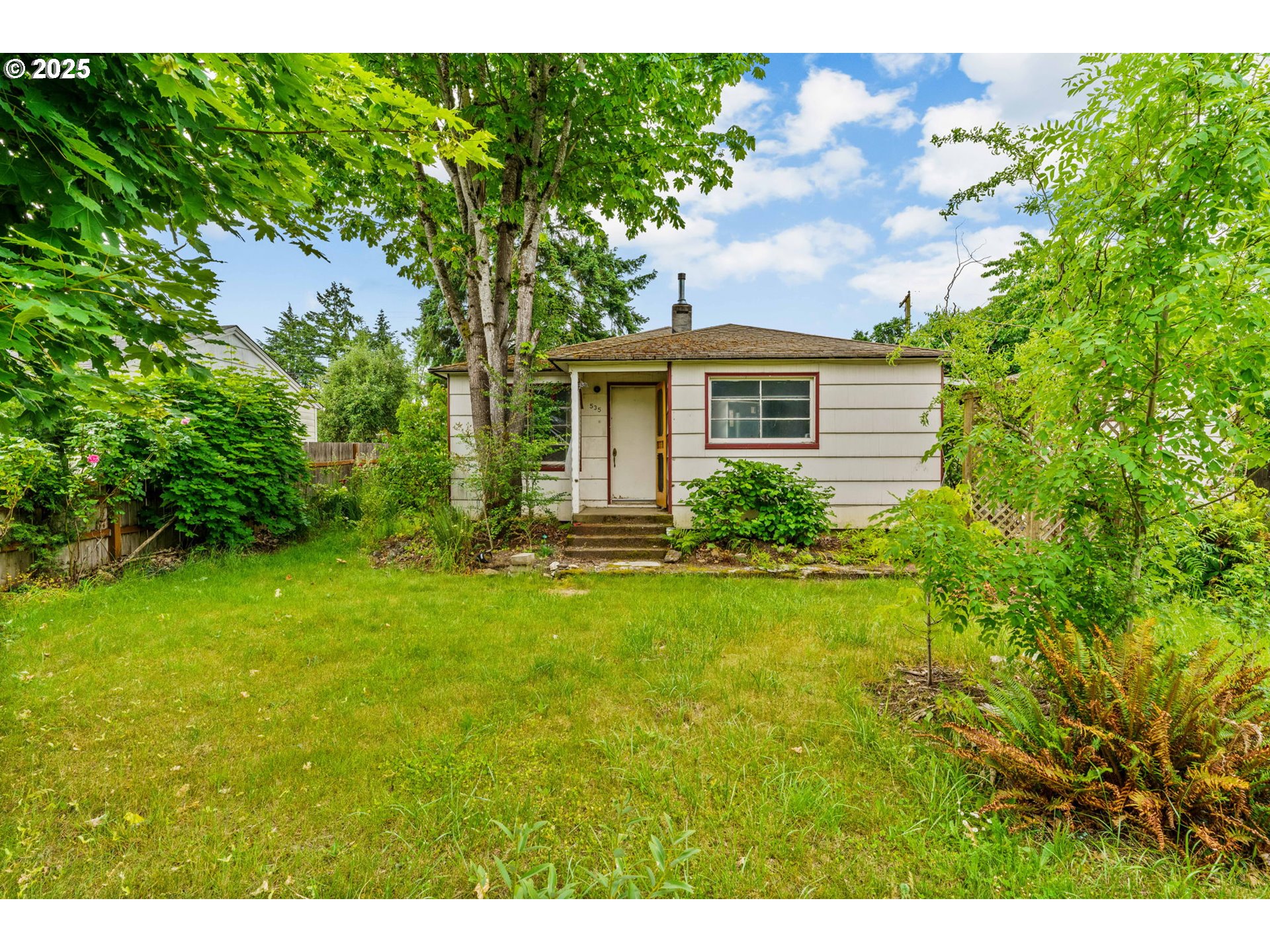 535 Pacific Avenue Springfield, OR 97477 - Photo 2 of 18