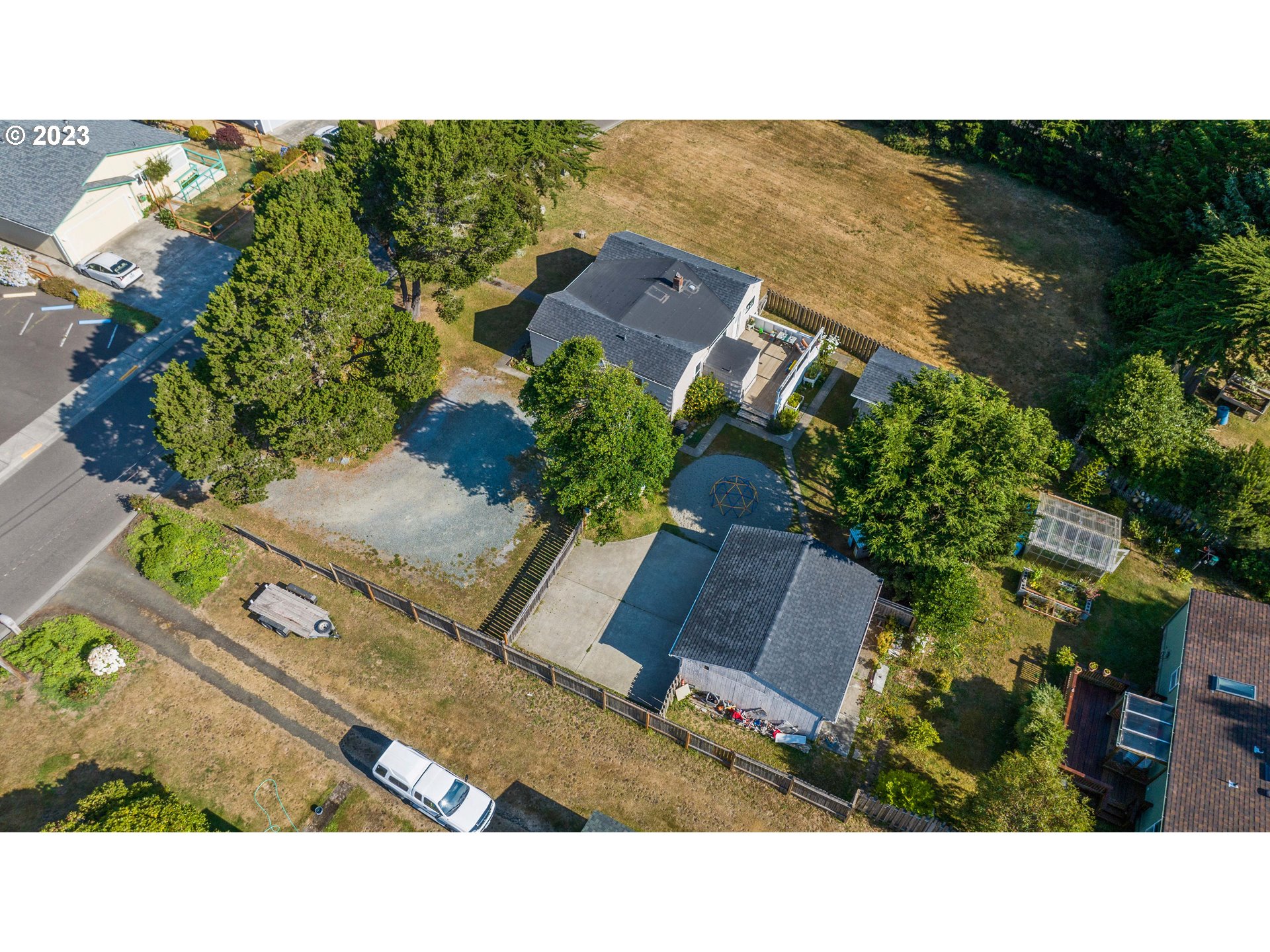 535 Edison Avenue Southwest Bandon, OR 97411 - Photo 30 of 33 a black and white photo of a house