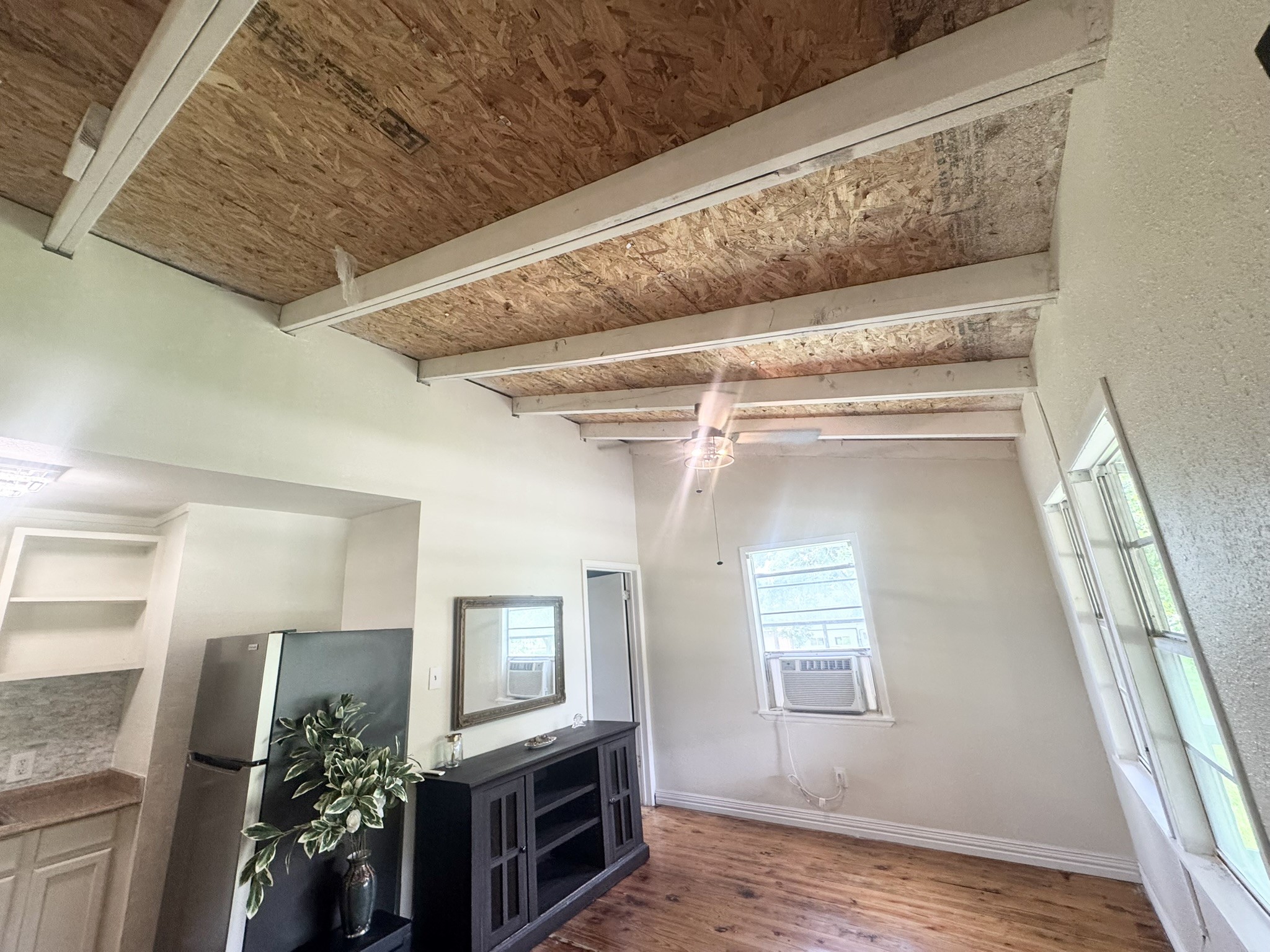 788 Riverside Drive Palacios, TX 77465 - Photo 17 of 46 Nice Tall Ceilings