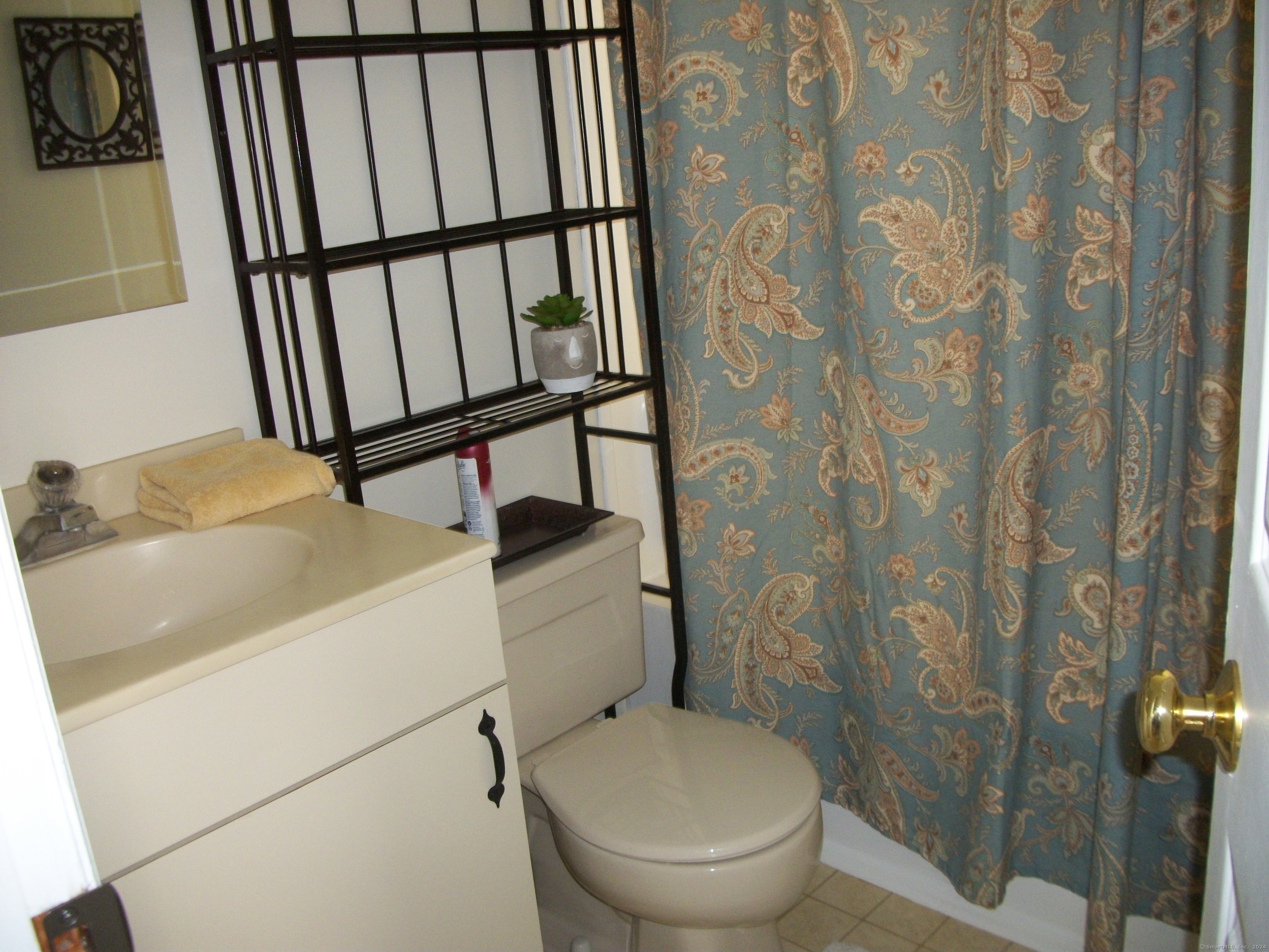 164 Belltown Road Stamford, CT 06905 - Photo 21 of 26
