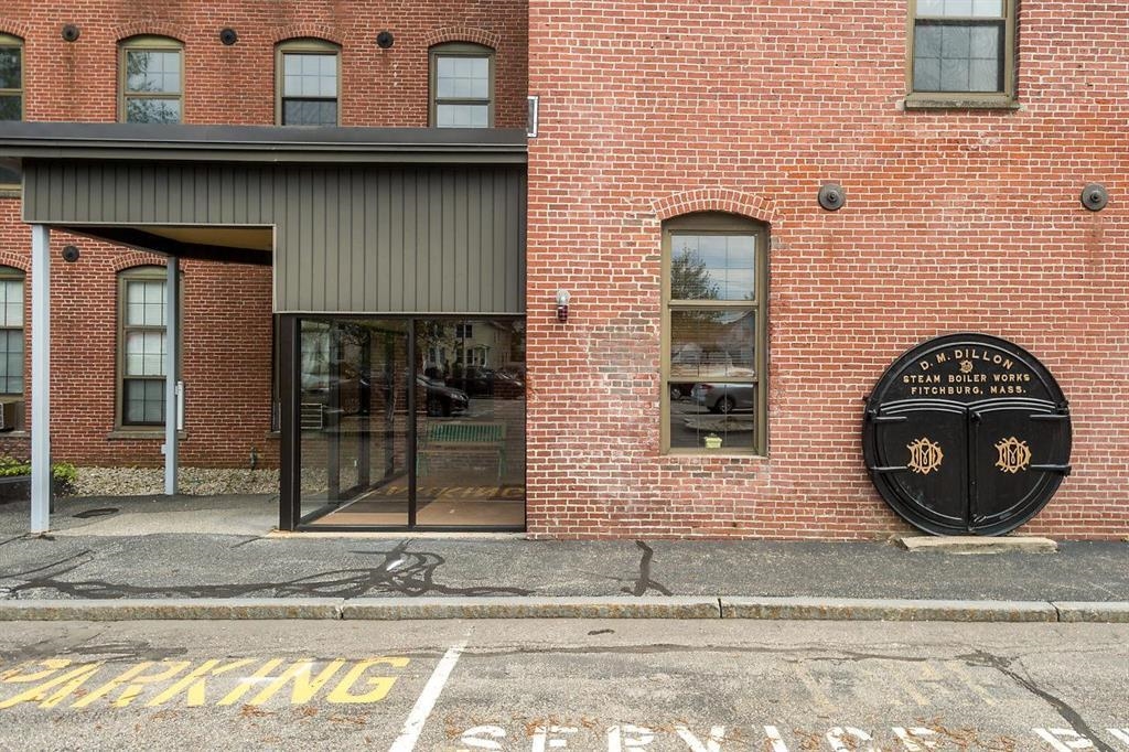 156 Front Street, Unit 310 Exeter, NH 03833 - Photo 2 of 11