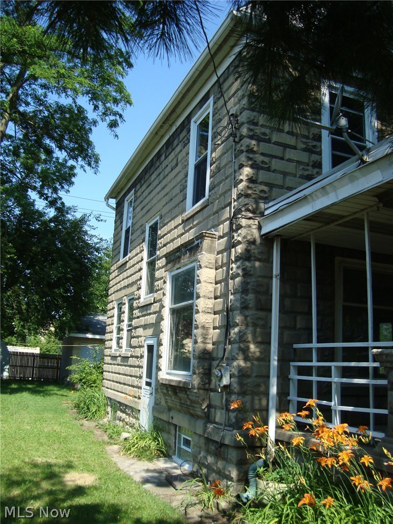 738 Elma Street Akron, OH 44310 - Photo 5 of 7 Gallery Image 5