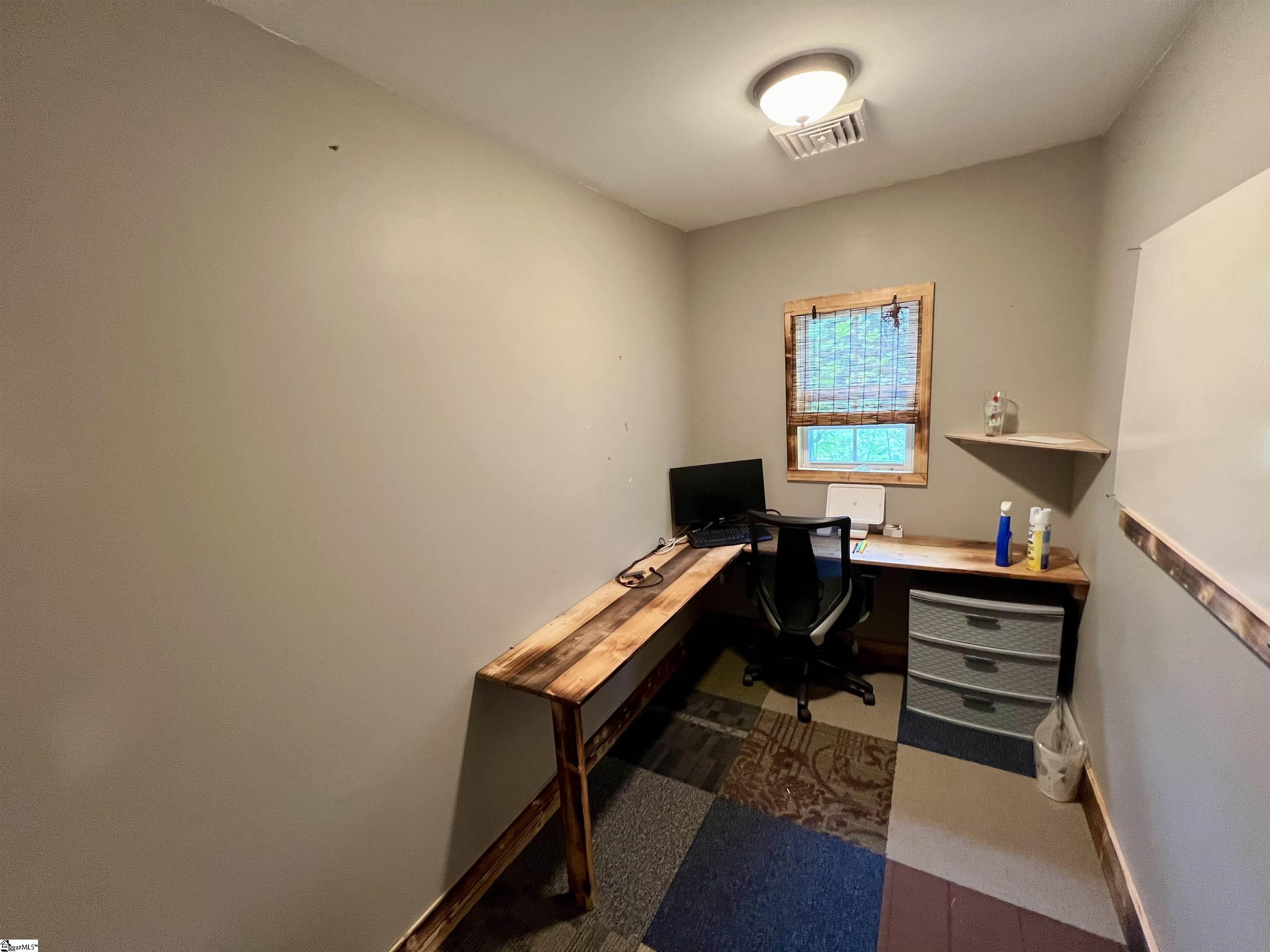 220 Jenkins Bridge Road Fountain Inn, SC 29644 - Photo 12 of 18 Gallery Image 12
