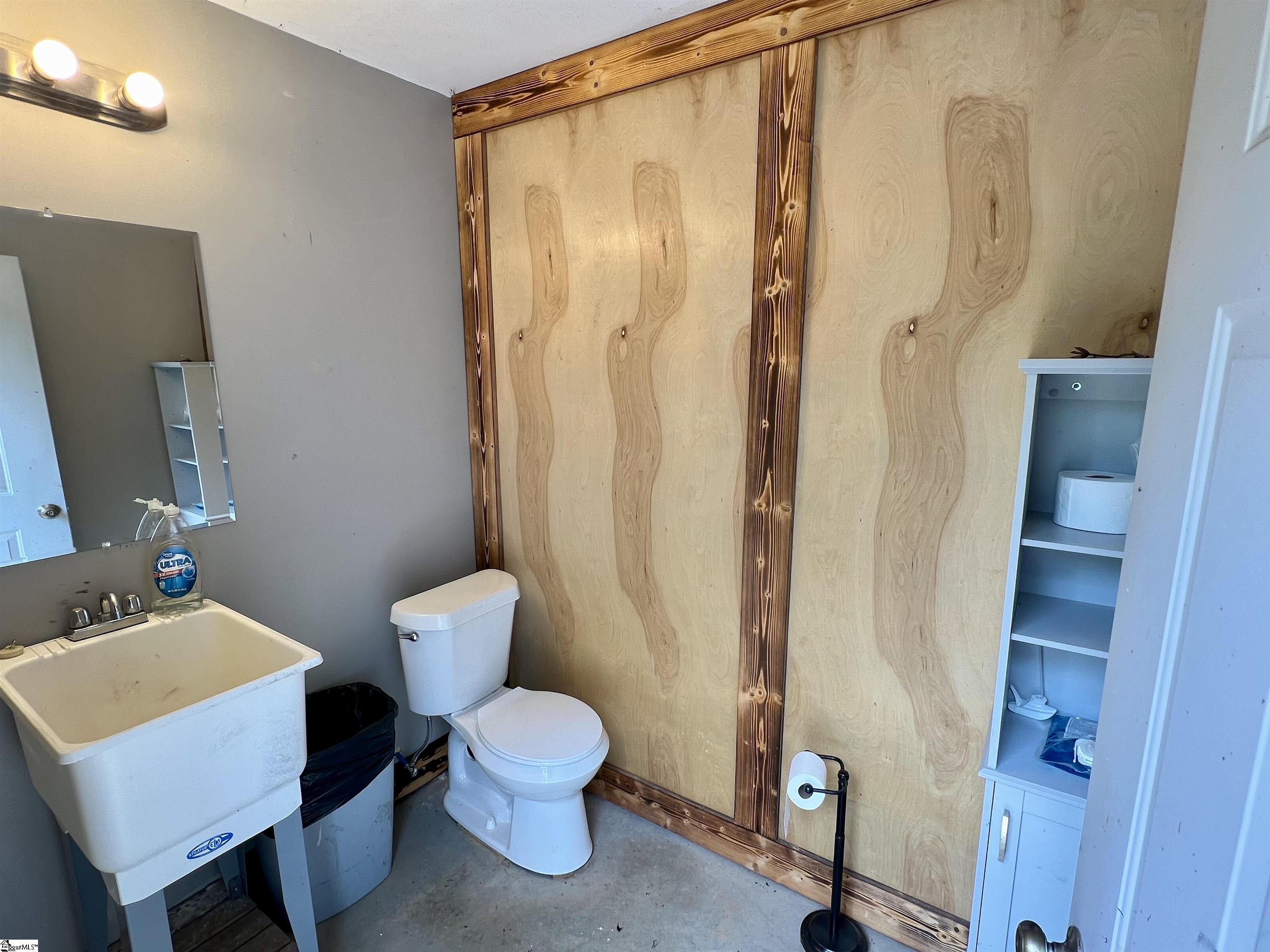 220 Jenkins Bridge Road Fountain Inn, SC 29644 - Photo 14 of 18 Gallery Image 14