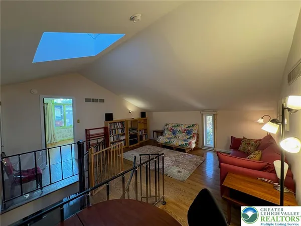 $2,850 | 3034 West Whitehall Street, Allentown, PA 18104