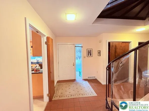 $2,850 | 3034 West Whitehall Street, Allentown, PA 18104