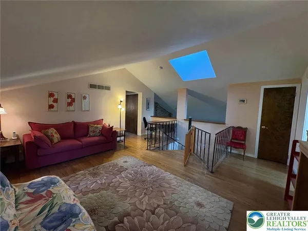 $2,850 | 3034 West Whitehall Street, Allentown, PA 18104