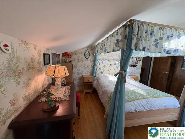 $2,850 | 3034 West Whitehall Street, Allentown, PA 18104