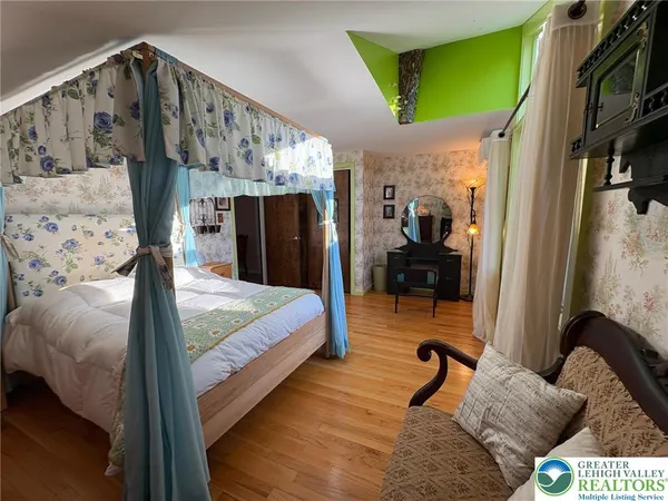 $2,850 | 3034 West Whitehall Street, Allentown, PA 18104