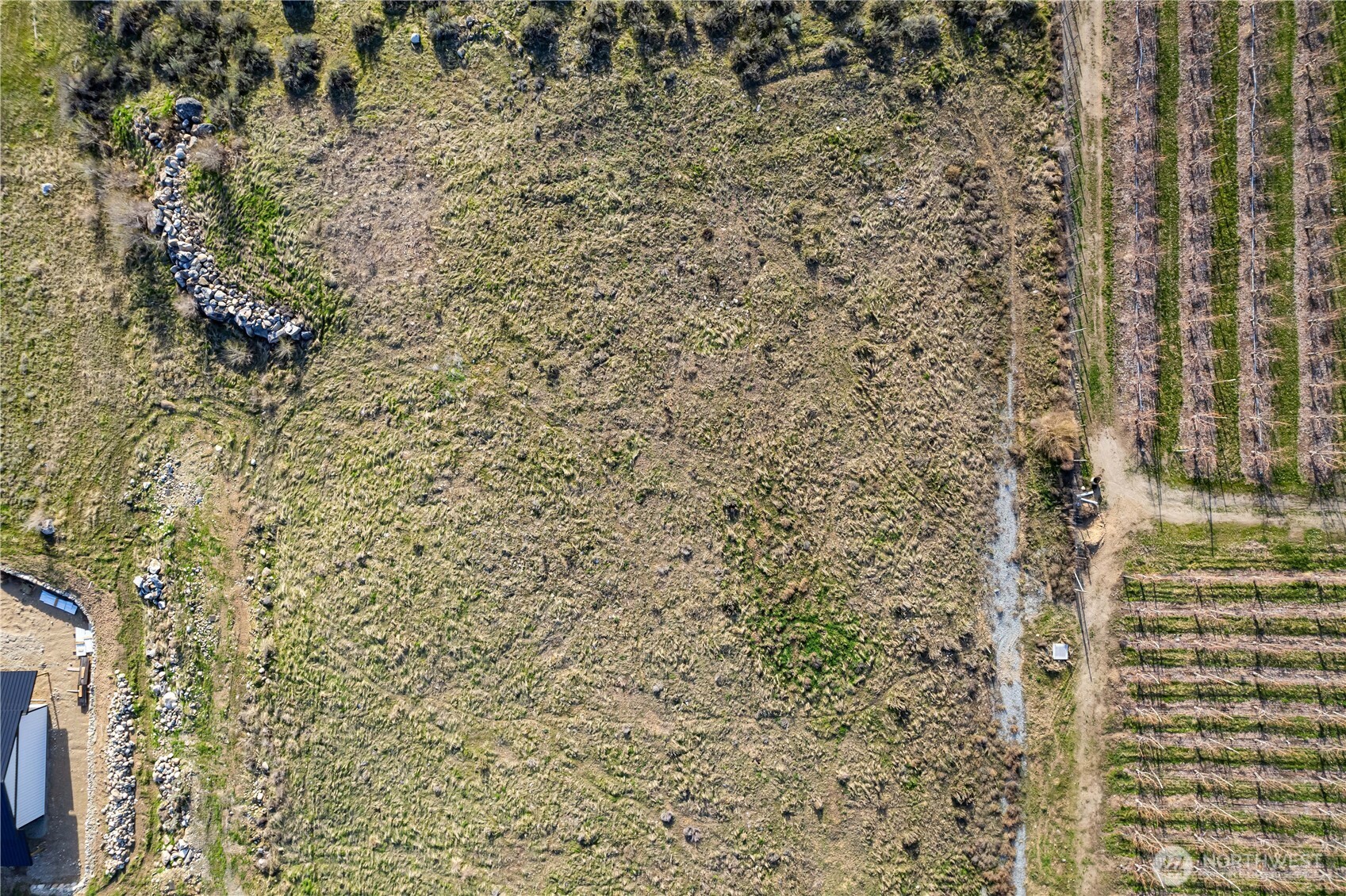 0 Stayman Flats Road Chelan, WA 98816 - Photo 9 of 21 a bathroom with a shower curtain
