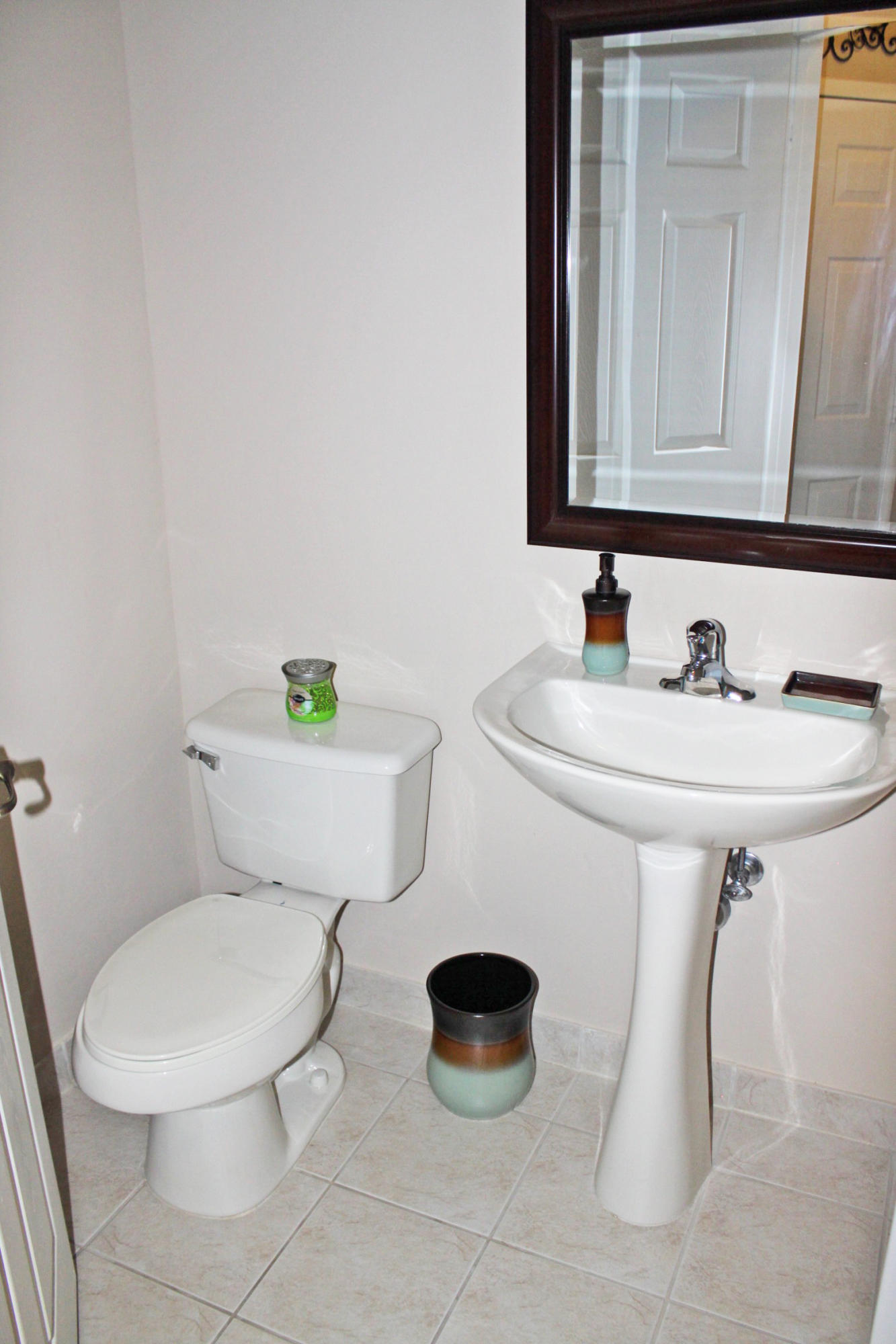 3027 Laurel Ridge Circle Riviera Beach, FL 33404 - Photo 14 of 36 half.bath.downstairs