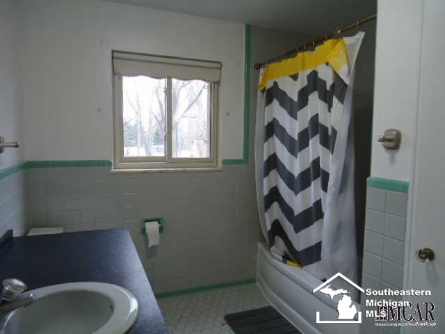 2375 West Temperance Road Temperance, MI 48182 - Photo 10 of 19