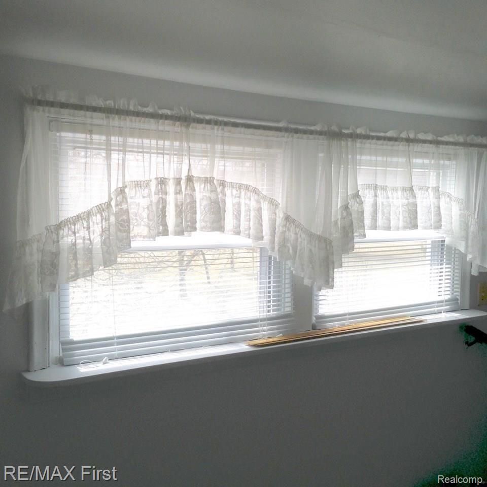 24320 Armada Ridge Road Armada, MI 48005 - Photo 20 of 33 arm20.jpg