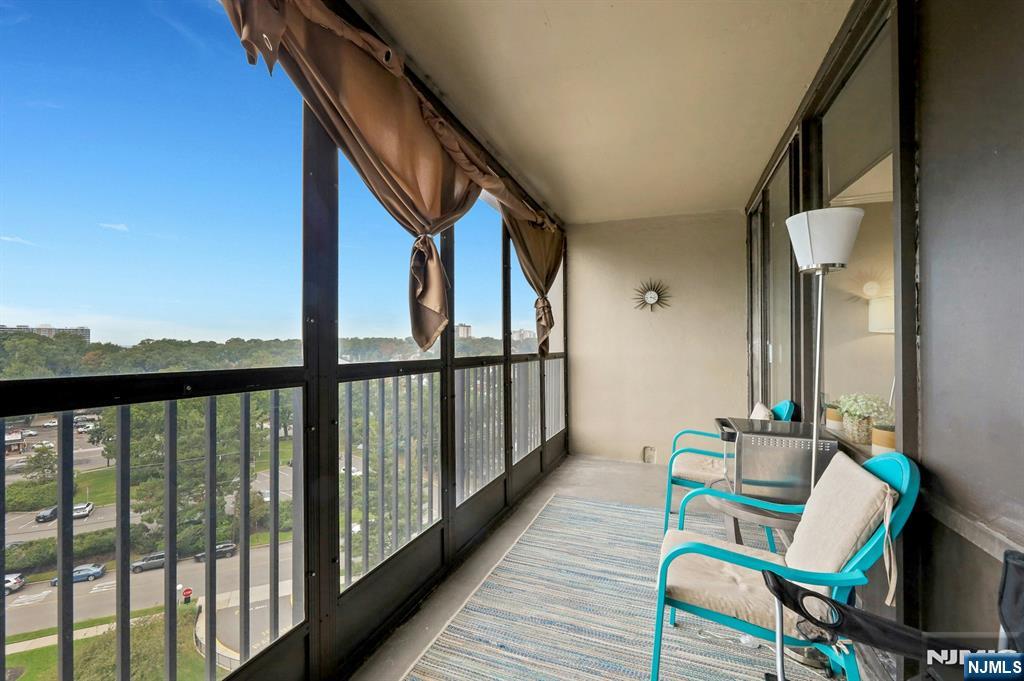 6 Horizon Road, Unit 807 Fort Lee, NJ 07024 - Photo 6 of 38 Gallery Image 6