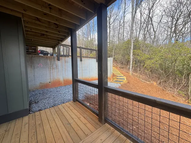 $599,900 | 579 Overlook Loop, Young Harris, GA 30582