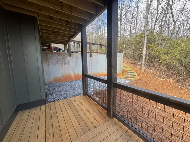 $599,900 | 579 Overlook Loop, Young Harris, GA 30582