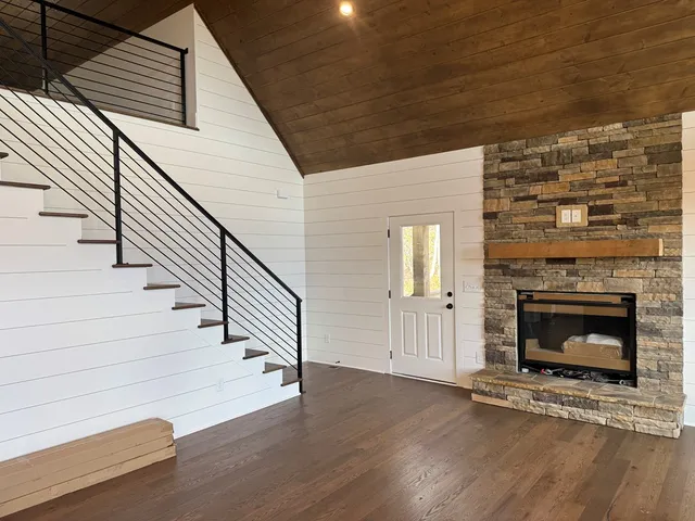 $599,900 | 579 Overlook Loop, Young Harris, GA 30582