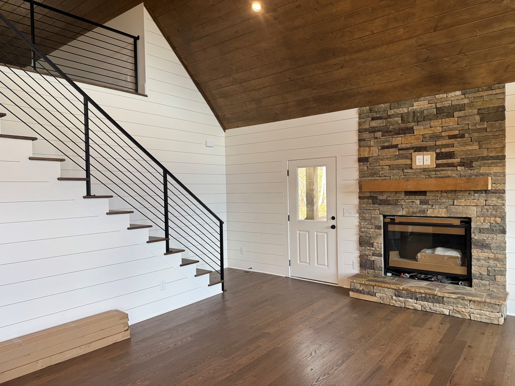 579 Overlook Loop Young Harris, GA 30582 - Photo 21 of 47