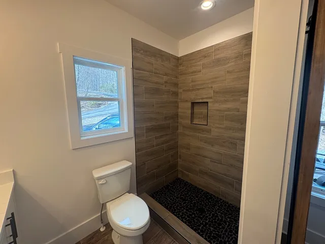 $599,900 | 579 Overlook Loop, Young Harris, GA 30582